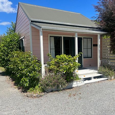 Pinot Villas Martinborough Exteriör bild