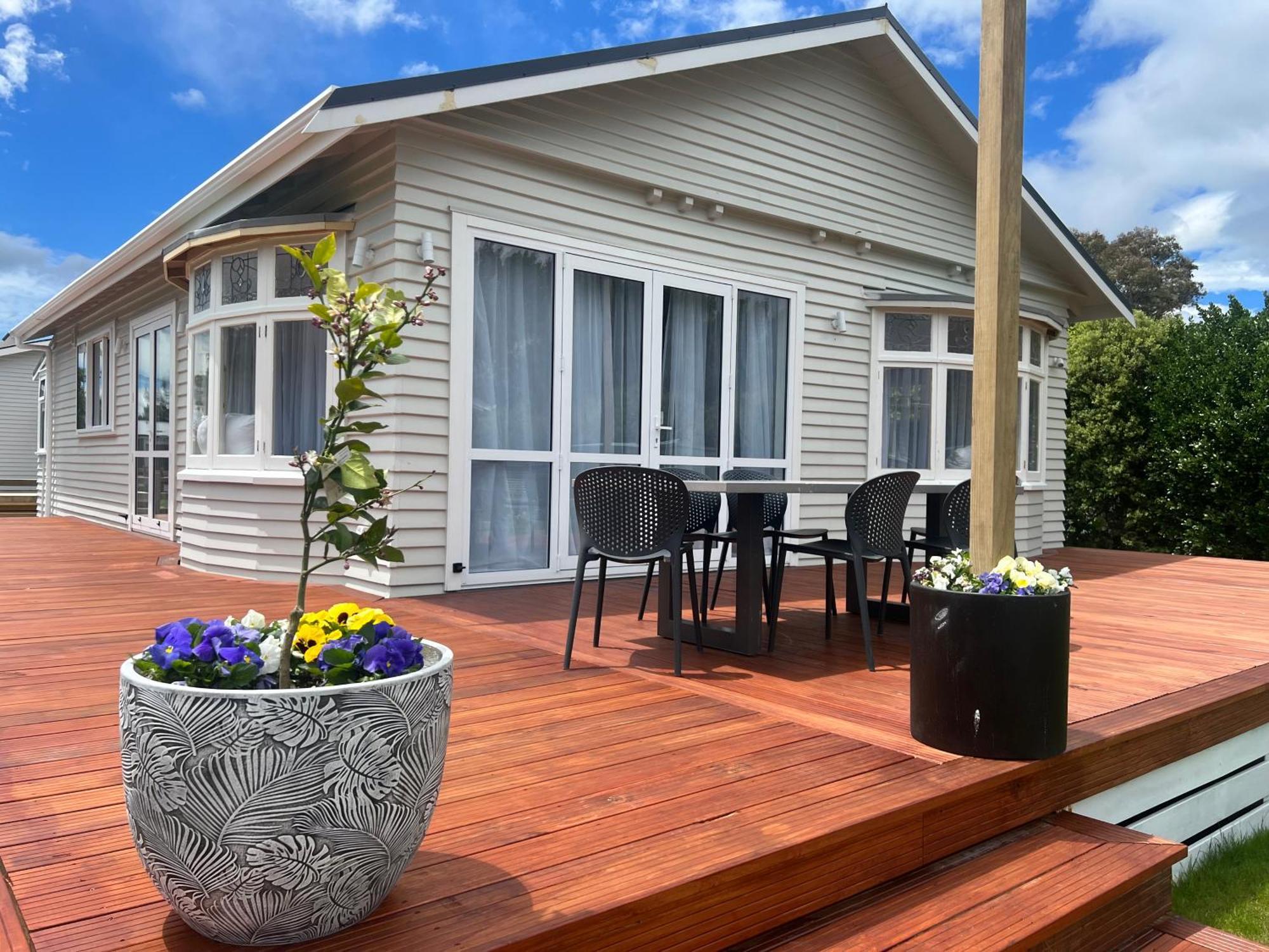 Pinot Villas Martinborough Exteriör bild