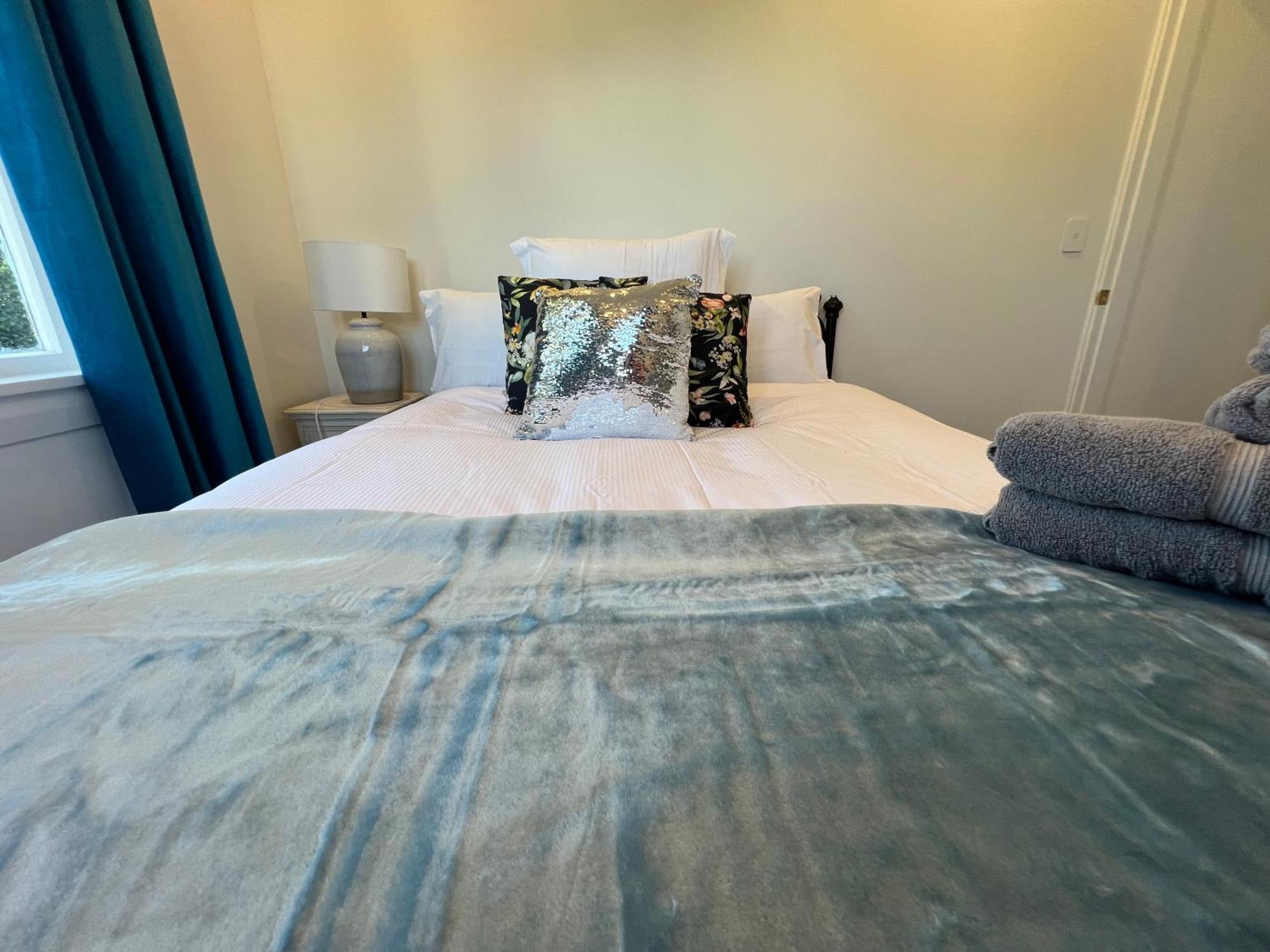 Pinot Villas Martinborough Exteriör bild