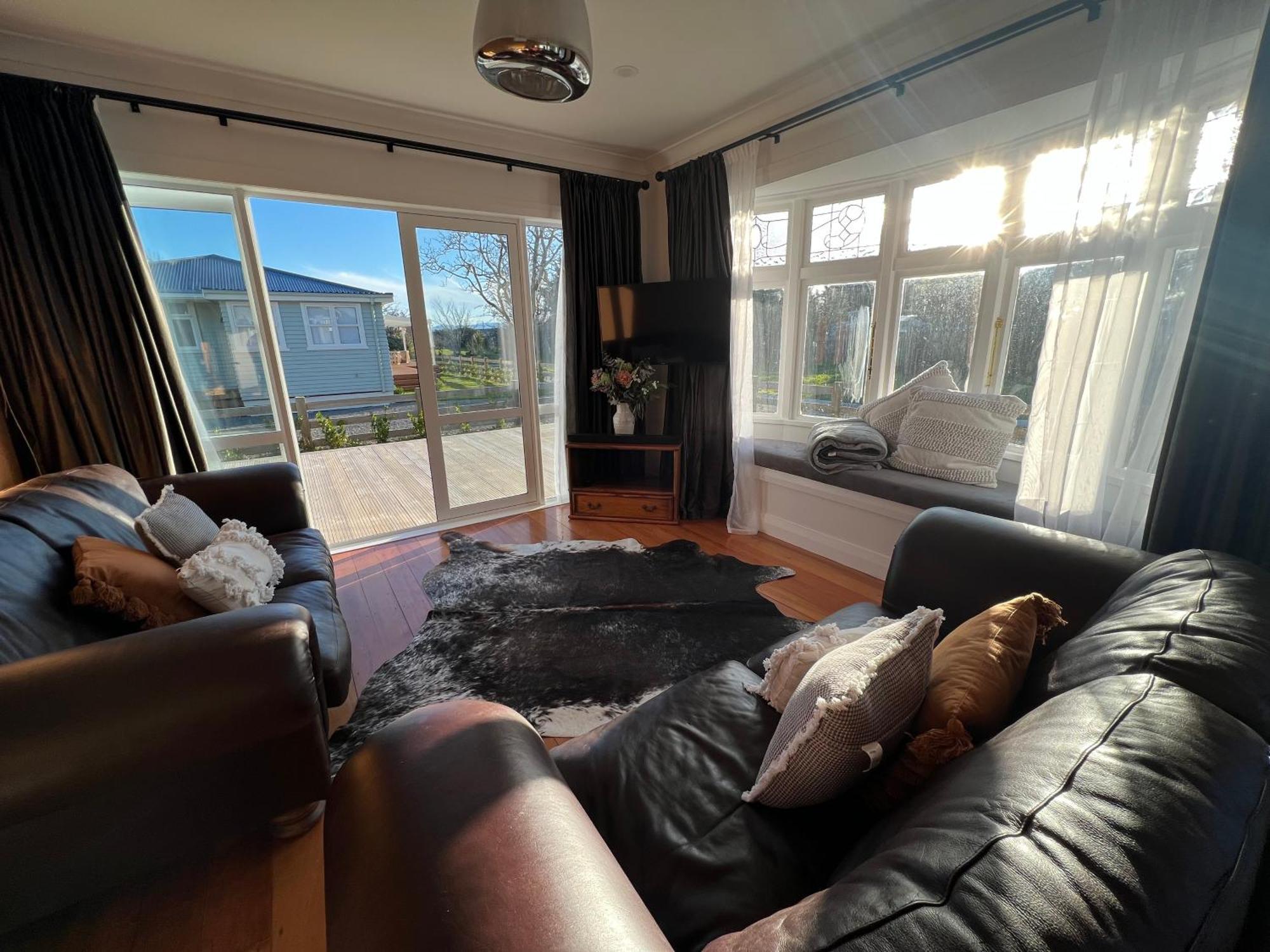 Pinot Villas Martinborough Exteriör bild