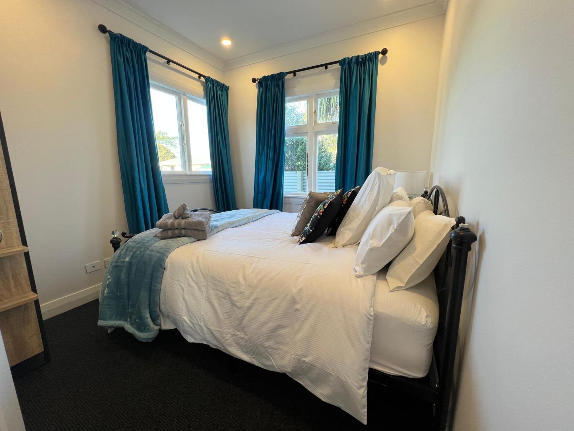 Pinot Villas Martinborough Exteriör bild