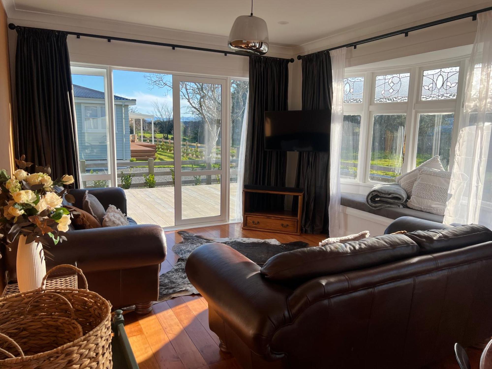Pinot Villas Martinborough Exteriör bild