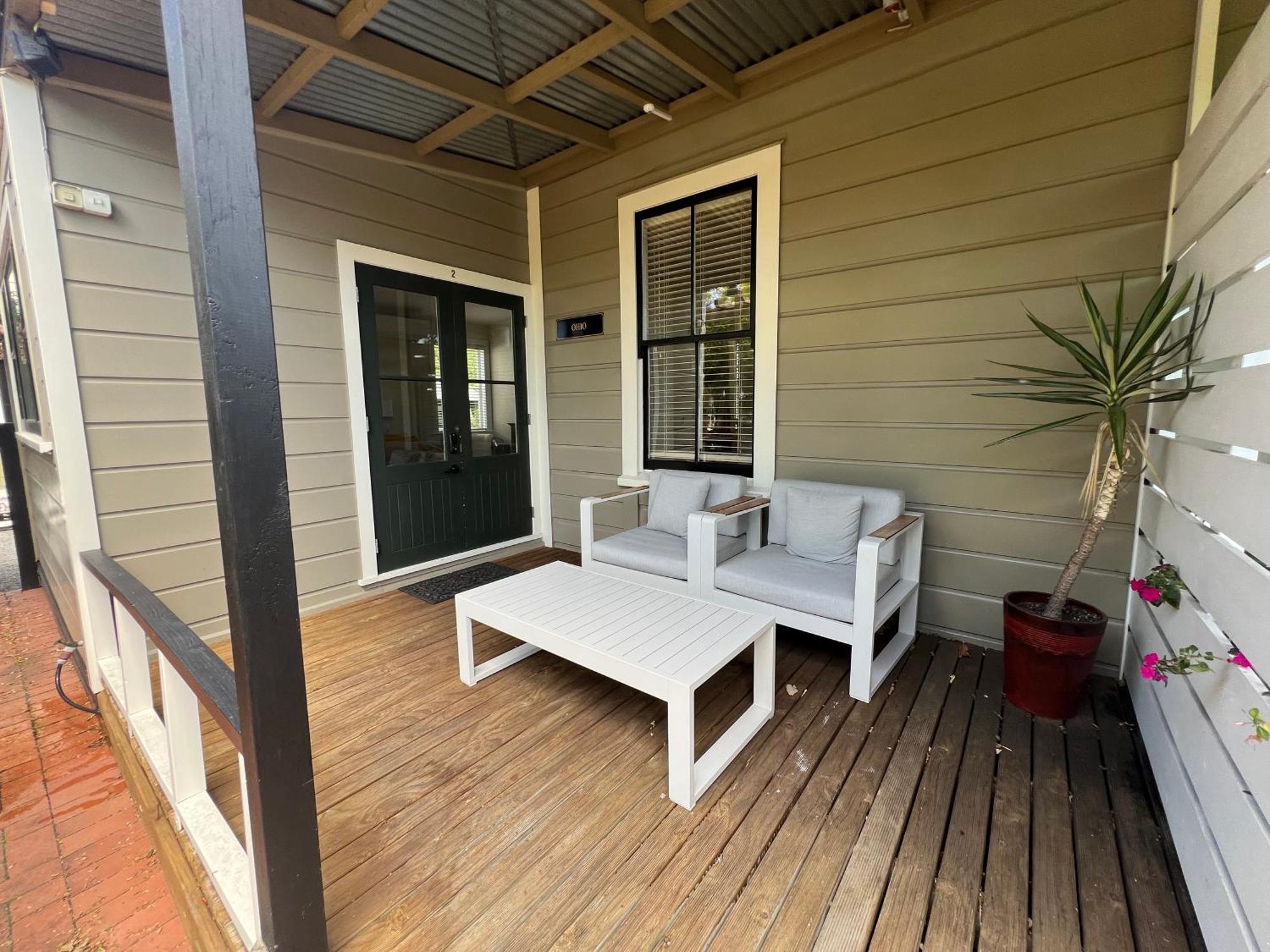 Pinot Villas Martinborough Exteriör bild
