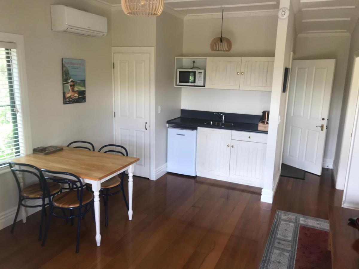 Pinot Villas Martinborough Exteriör bild